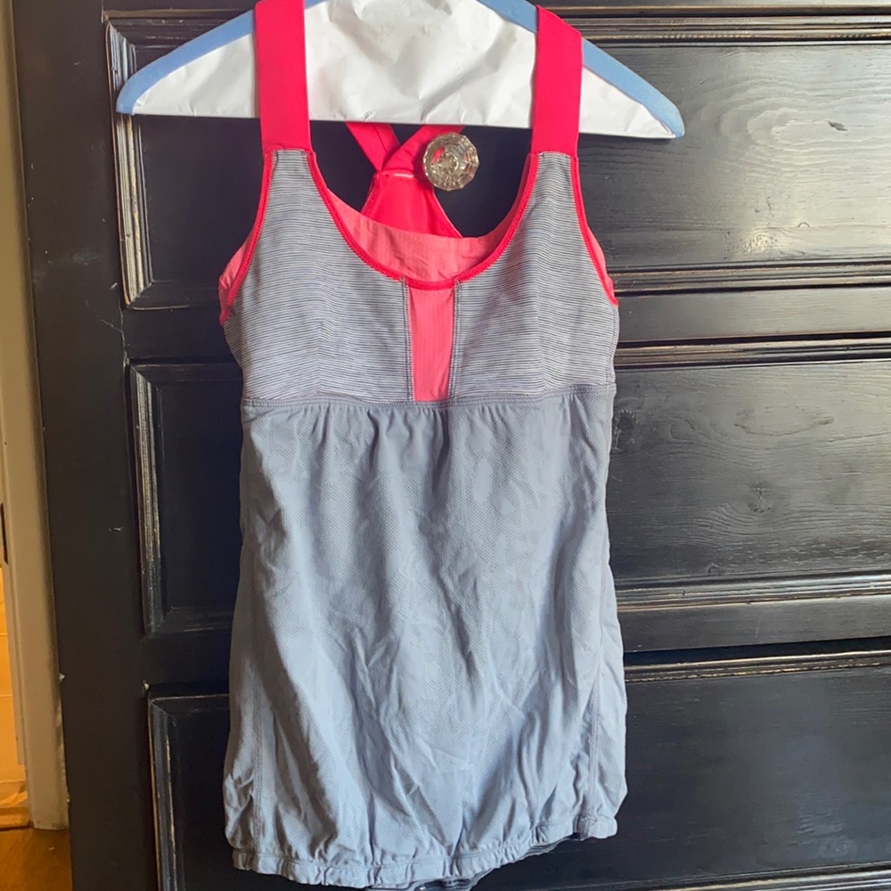 Lululemon tank
